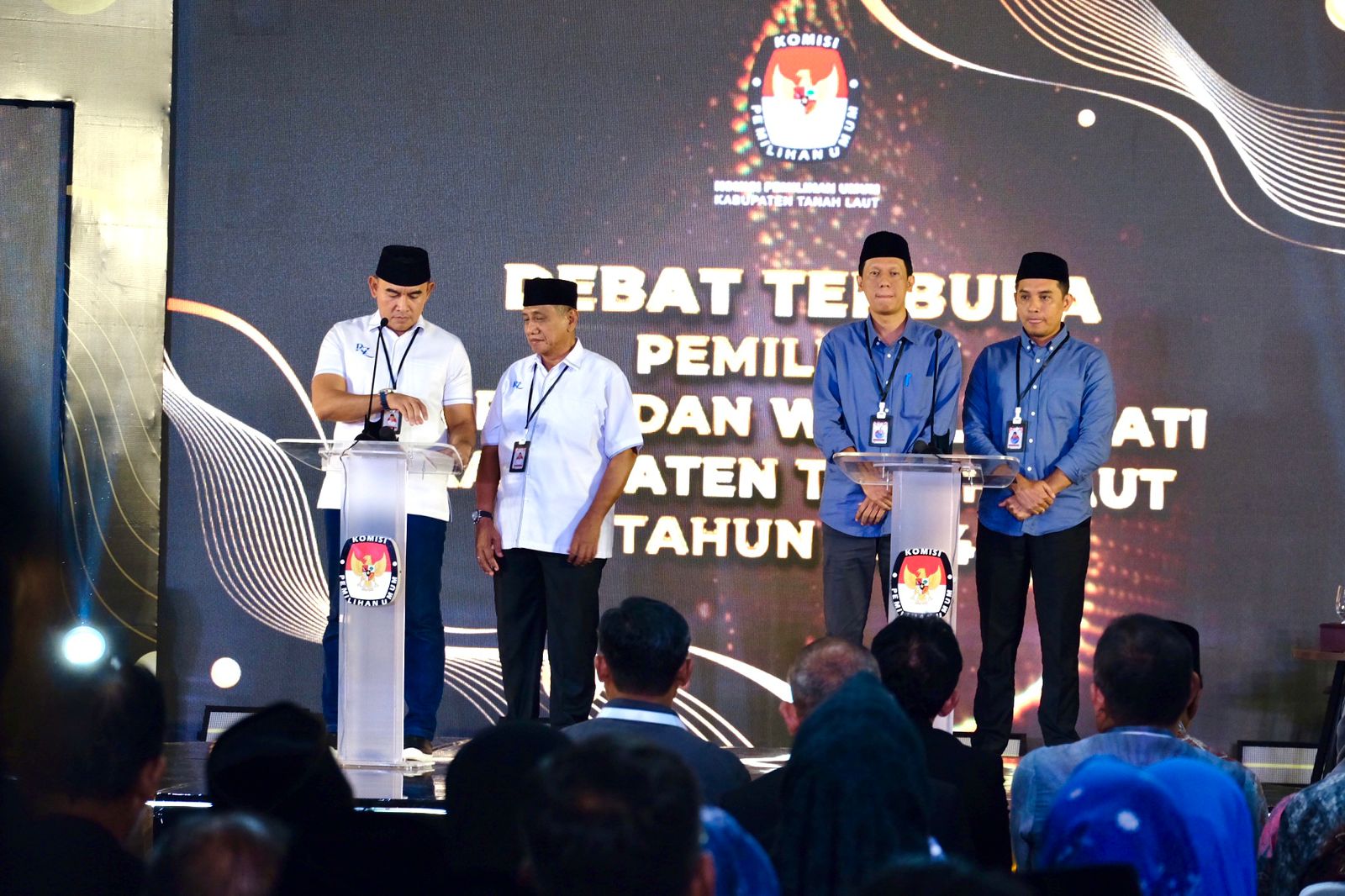 Debat pertama Pasangan Calon (Paslon) Bupati Tanah Laut yang bertempat di gedung Balairung Tuntung Pandang, Pelaihari, Sabtu (9/11/2024).