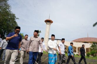 Gubernur Provinsi Kalimantan Selatan (Kalsel), H Muhidin melakukan peninjauan langsung terkait sarana dan prasarana Masjid Raya Sabilal Muhtadin Banjarmasin, Selasa (28/1/2025) siang. Foto: Wasaka