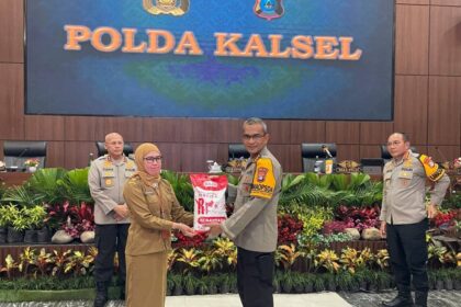 Rahmawati usai menghadiri Rapat Koordinasi dengan Kementerian Pertanian RI secara virtual dalam rangka Kesiapan Penanaman Jagung serentak 1 Juta Hektar di lahan Perkebunan atau lainnya, di Mapolda Kalsel Banjarbaru, Senin (13/1/2025). Foto: MC Kalsel