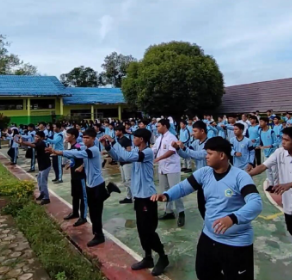 SMAN 1 Pengaron Kabupaten Banjar Dukung Kebiasaan Senam Anak Indonesia Hebat. Foto: Dok. SMAN 1 Pengaron Kabupaten Banjar