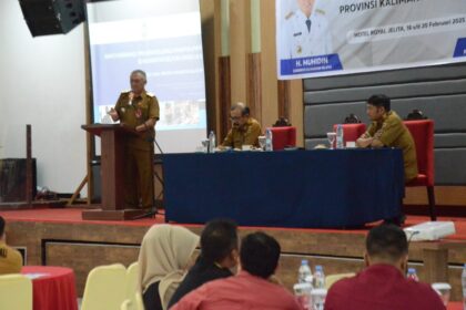 Dinas Sosial Provinsi Kalsel saat menggelar rakor. Foto: MC Kalsel