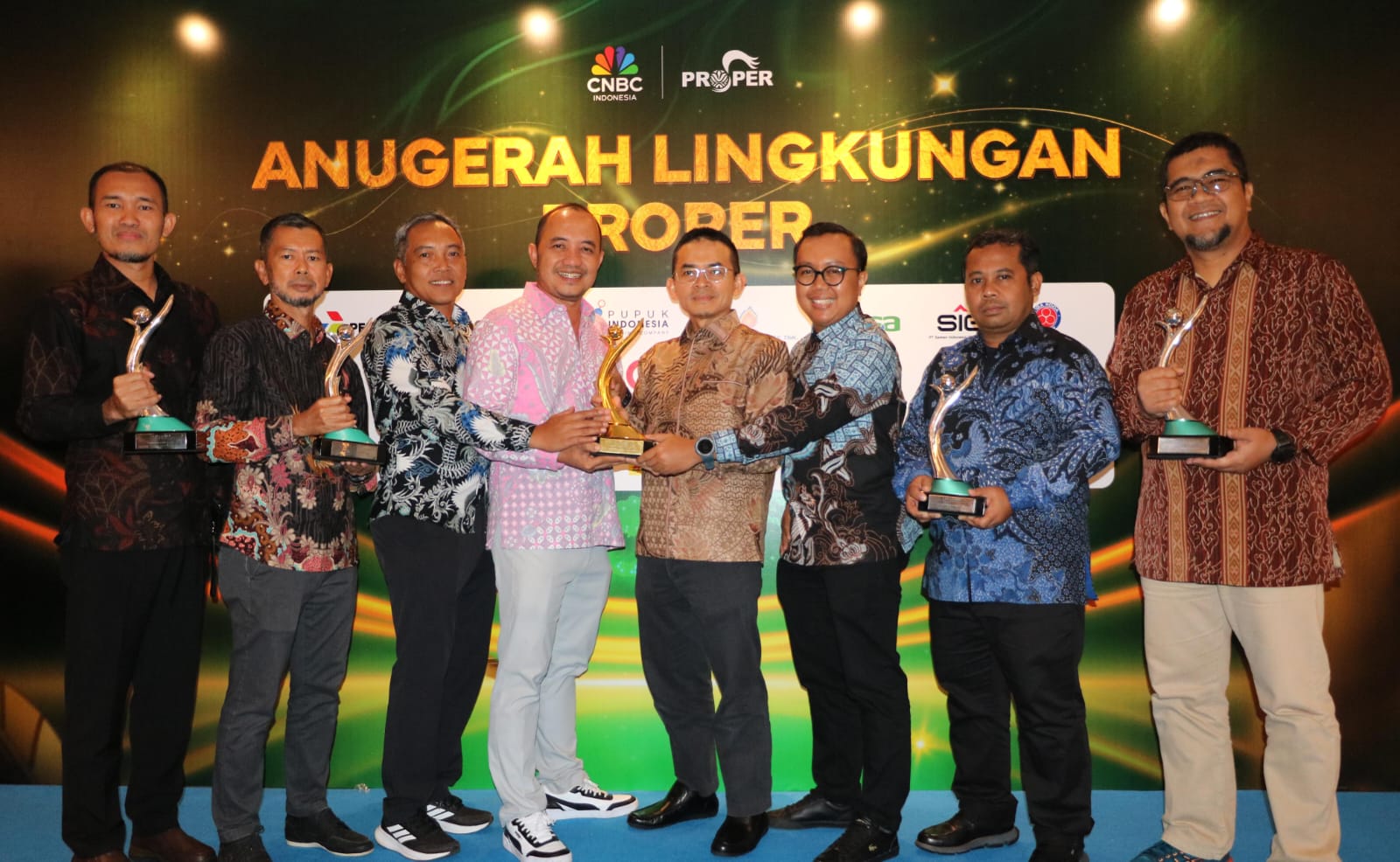 PT Arutmin Indonesia (AI) unit usaha PT Bumi Resources Tbk (BUMI) raih penghargaan Peringkat Emas dari KLH PROPER 2023-2024. Foto: PT Arutmin Indoensia 5W1H