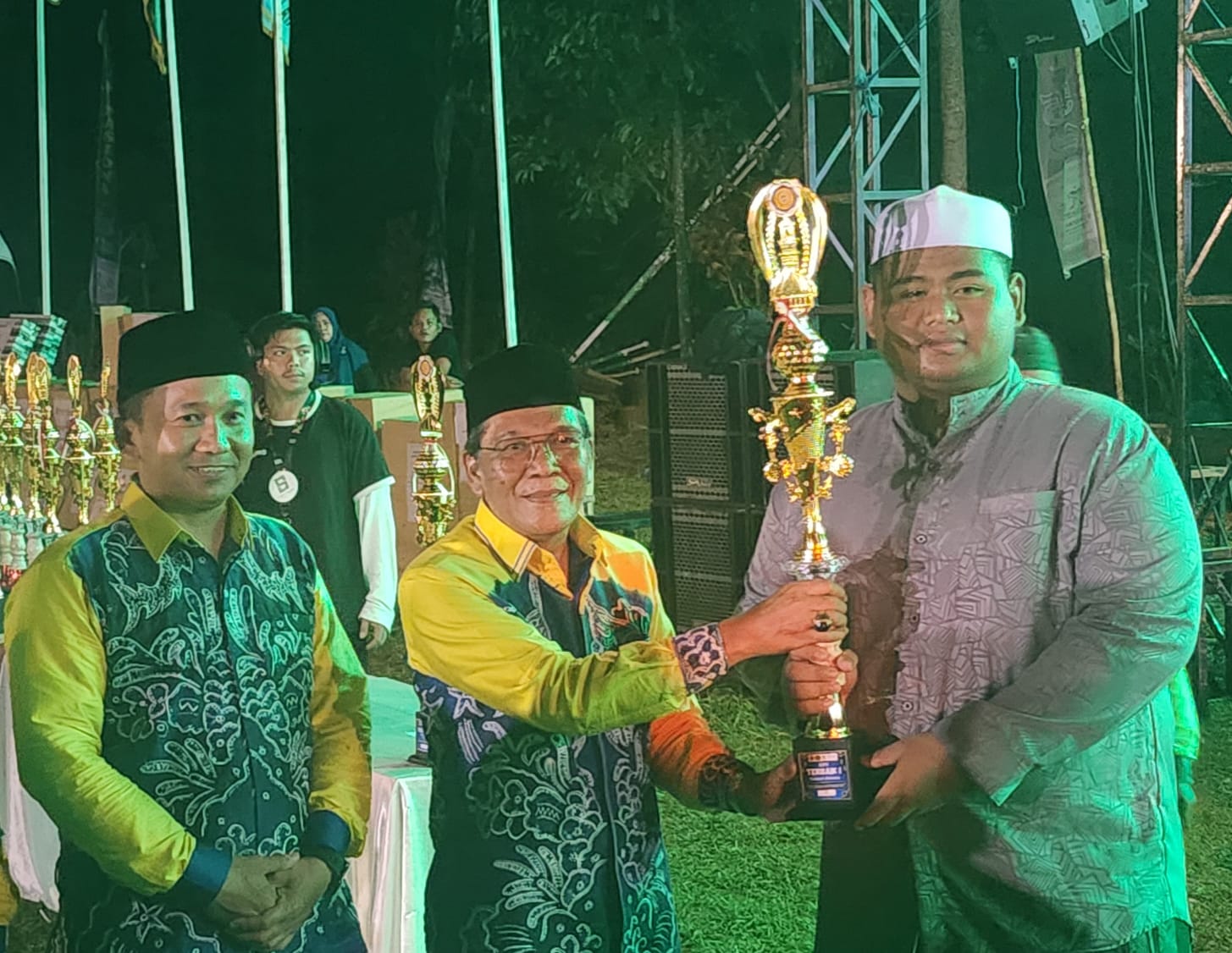 Musabaqah Tilawatil Qur'an (MTQ) ke-55 Tingkat Kabupaten Kotabaru Tahun 2025 resmi ditutup, Kafilah Kecamatan Pulau Laut Utara meraih juara umum. Foto: Pemkab Kotabaru