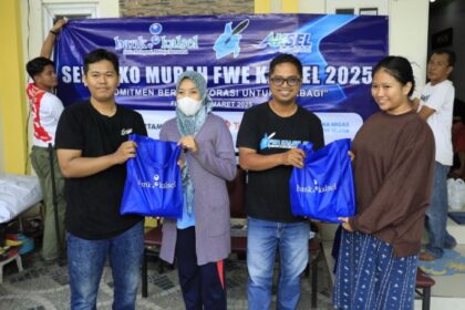 FWE Kalsel gelar sembako murah dan gratis tahun 2025. Foto: FWE Kalsel 5W1H